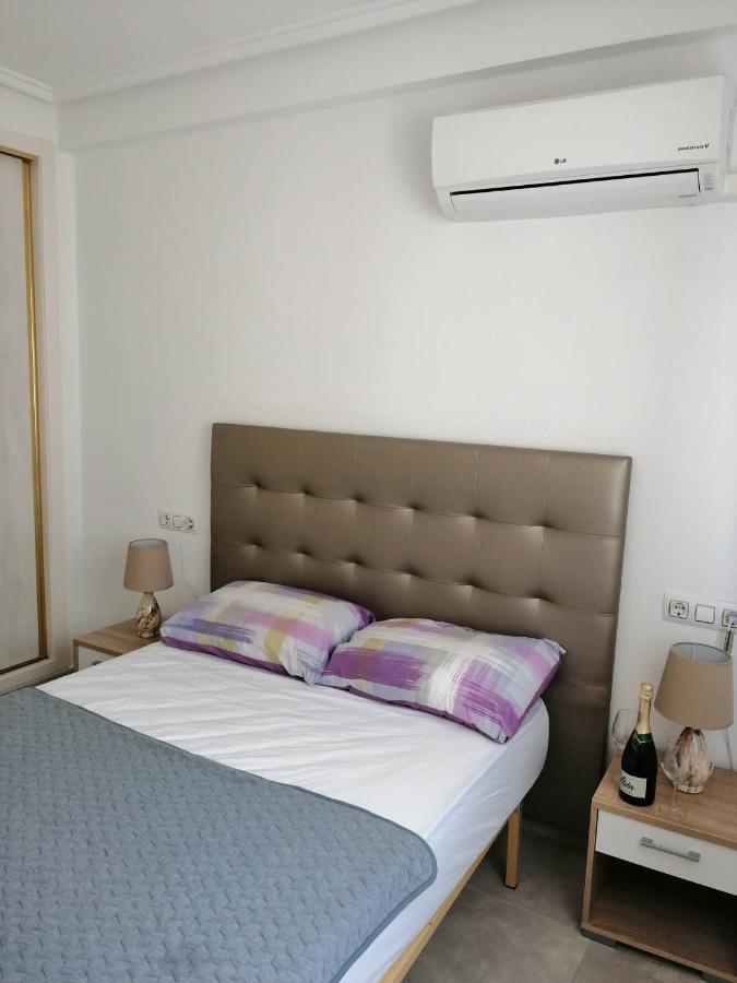 "Vero Vijola" In Torrevieja Buitenkant foto